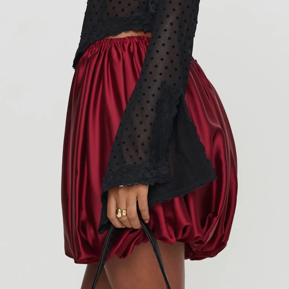 NWT PRINCESS POLLY Bubble Hem Red Satin Skirt - Picture 4 of 7